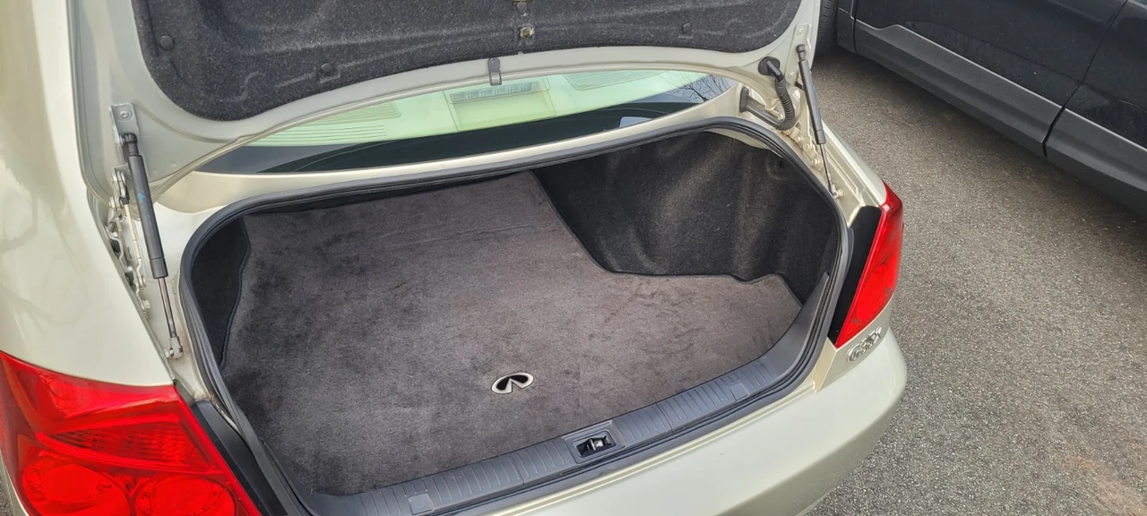 2006 Infiniti G35 3rd Gen - Image 20 of 21