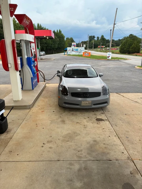2006 Infiniti G35 3rd Gen - Image 2 of 3