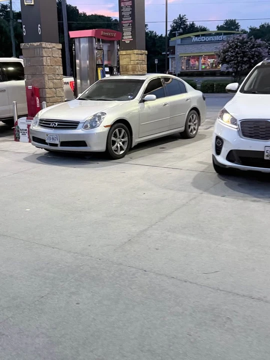 2006 Infiniti G35 3rd Gen - Image 2 of 7