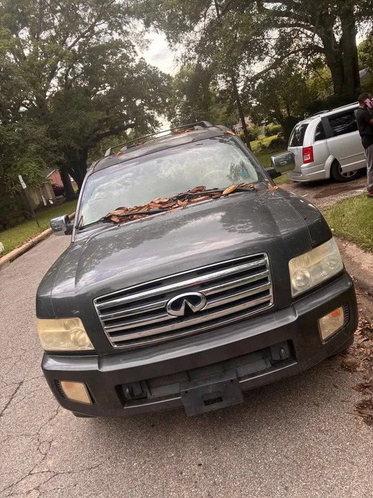 2006 Infiniti QX80 - Image 2 of 5