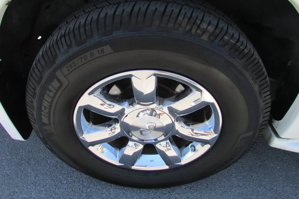 2006 Infiniti QX80 - Image 11 of 19