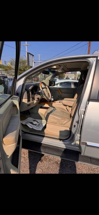 2006 Infiniti QX80 - Image 2 of 7