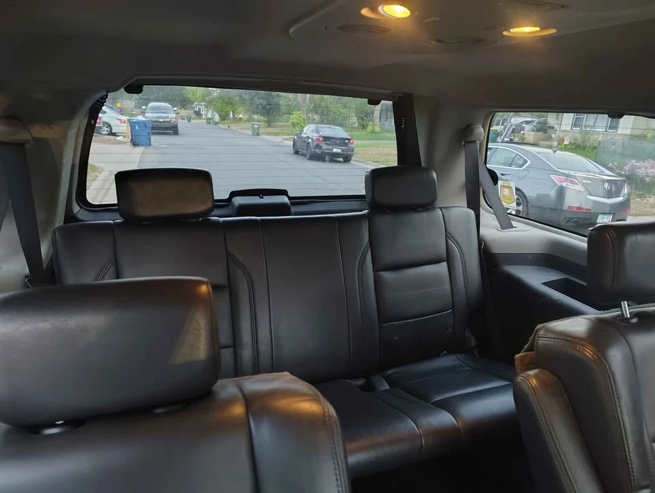 2006 Infiniti QX80 - Image 9 of 10