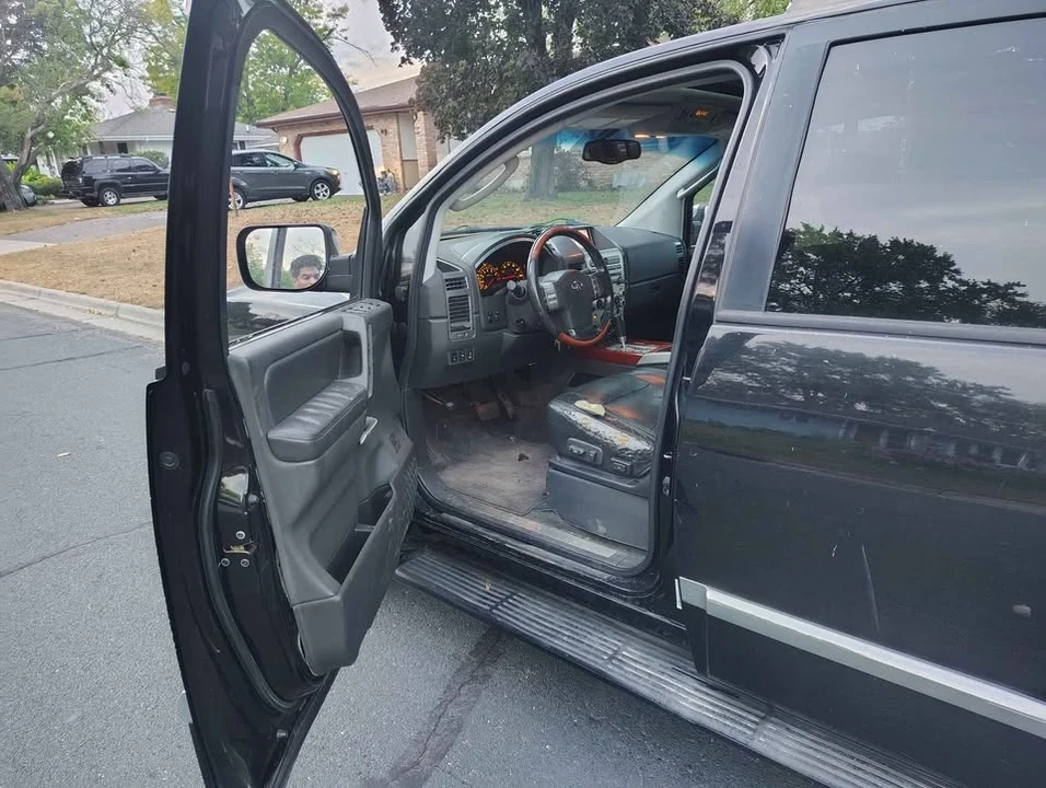 2006 Infiniti QX80 - Image 5 of 10
