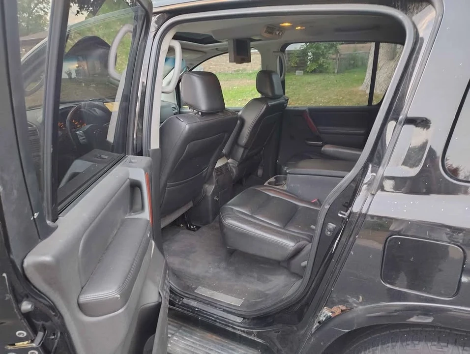 2006 Infiniti QX80 - Image 7 of 10