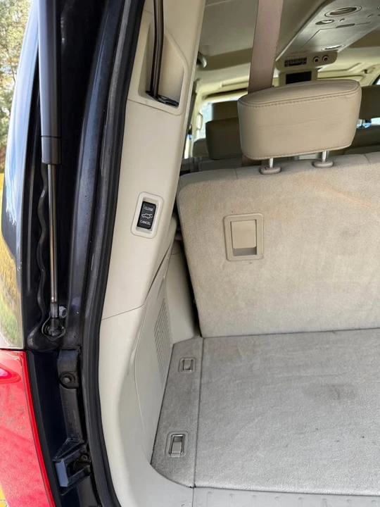 2006 Infiniti QX80 - Image 12 of 16
