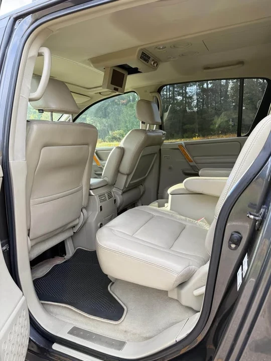 2006 Infiniti QX80 - Image 12 of 17