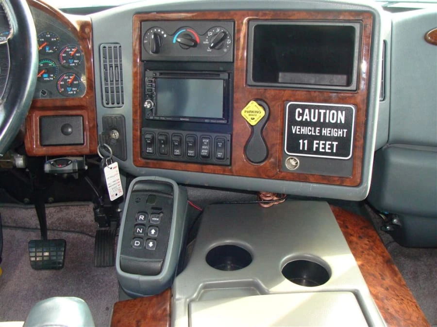 2006 International Harvester XT - Image 3 of 6