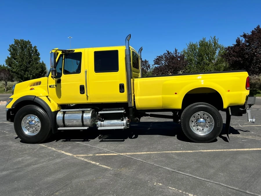 2006 International Harvester XT - Image 2 of 31