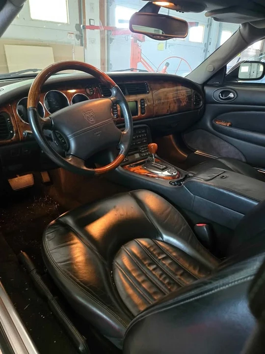 2006 Jaguar X100 XK8 - Image 6 of 9