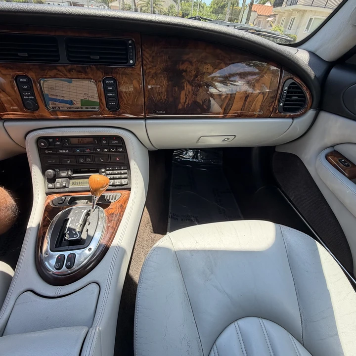 2006 Jaguar X100 XK8 - Image 17 of 31