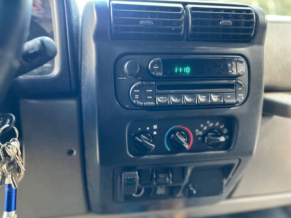 2006 Jeep TJ Wrangler - Image 6 of 9