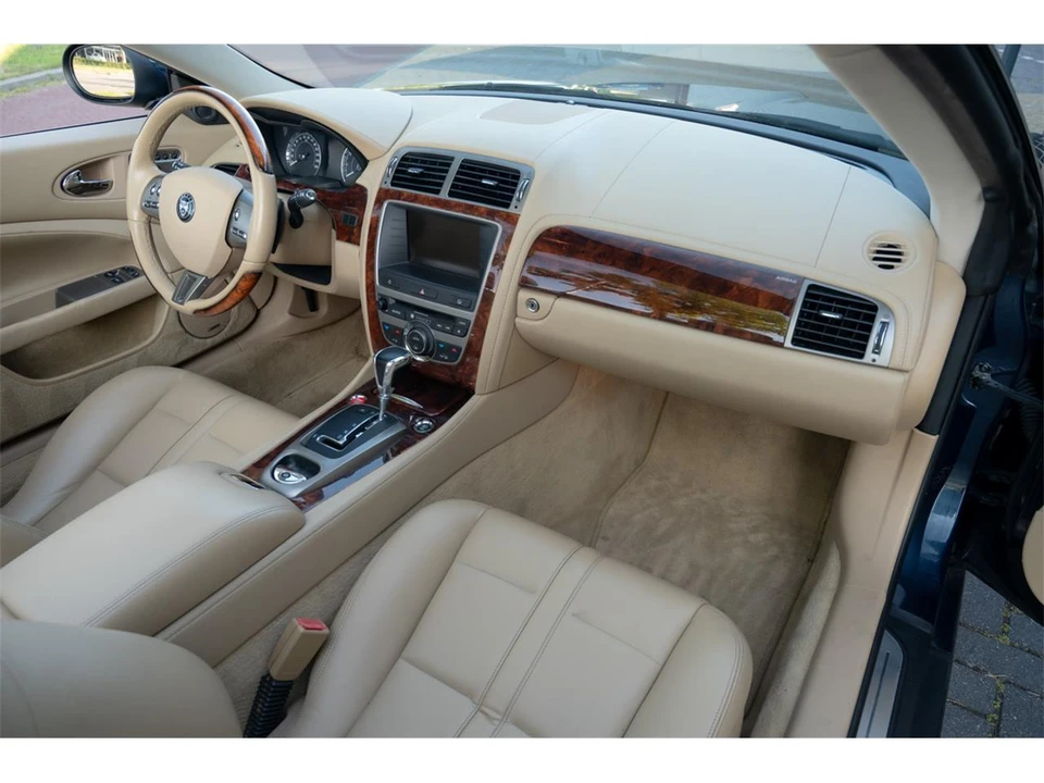 2006 Jaguar X100 XK8 - Image 8 of 11