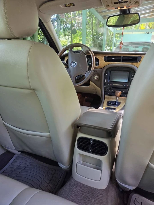 2006 Jaguar S-Type 2nd Gen - Image 9 of 14