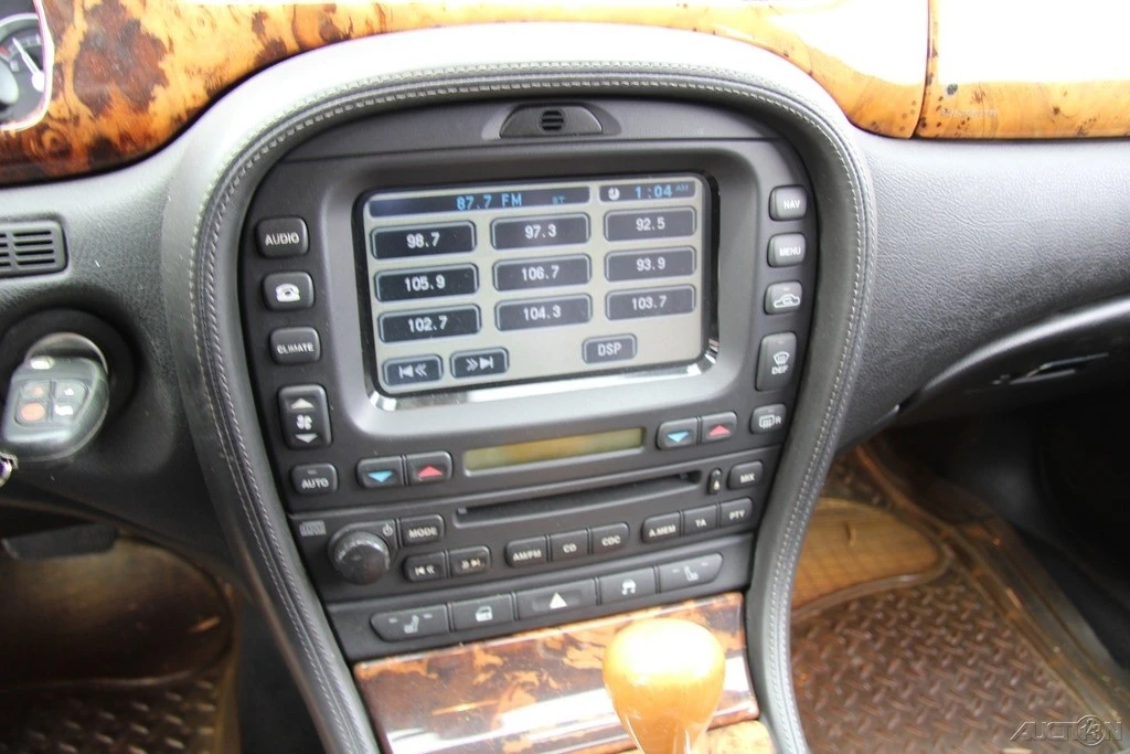 2006 Jaguar S-Type 2nd Gen - Image 17 of 21