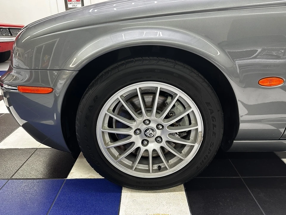 2006 Jaguar S-Type 2nd Gen - Image 11 of 31