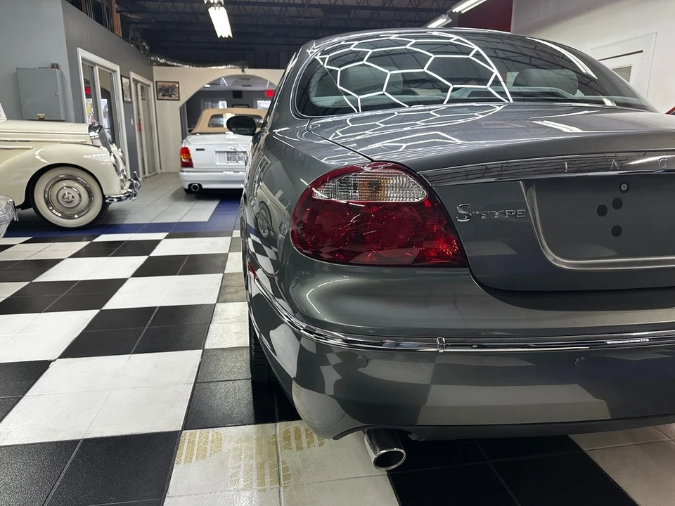 2006 Jaguar S-Type 2nd Gen - Image 24 of 31