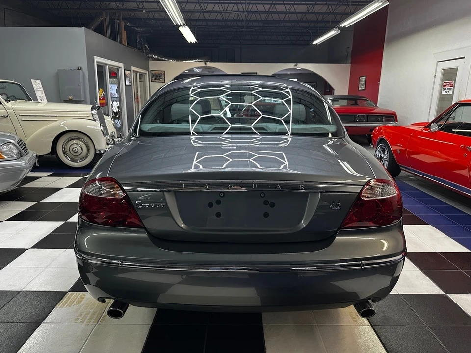 2006 Jaguar S-Type 2nd Gen - Image 26 of 31