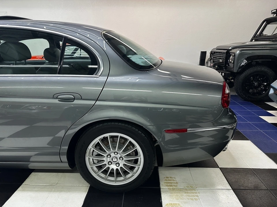 2006 Jaguar S-Type 2nd Gen - Image 18 of 31