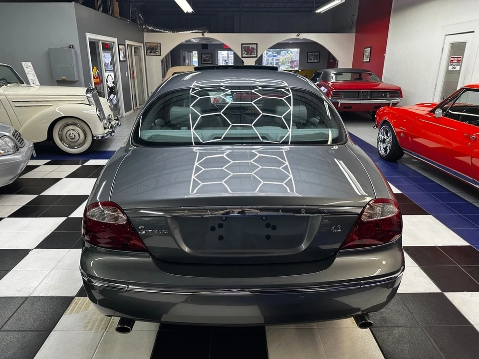 2006 Jaguar S-Type 2nd Gen - Image 25 of 31