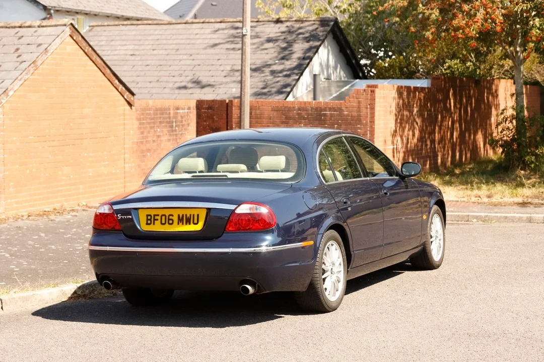 2006 Jaguar S-Type 2nd Gen - Image 27 of 31