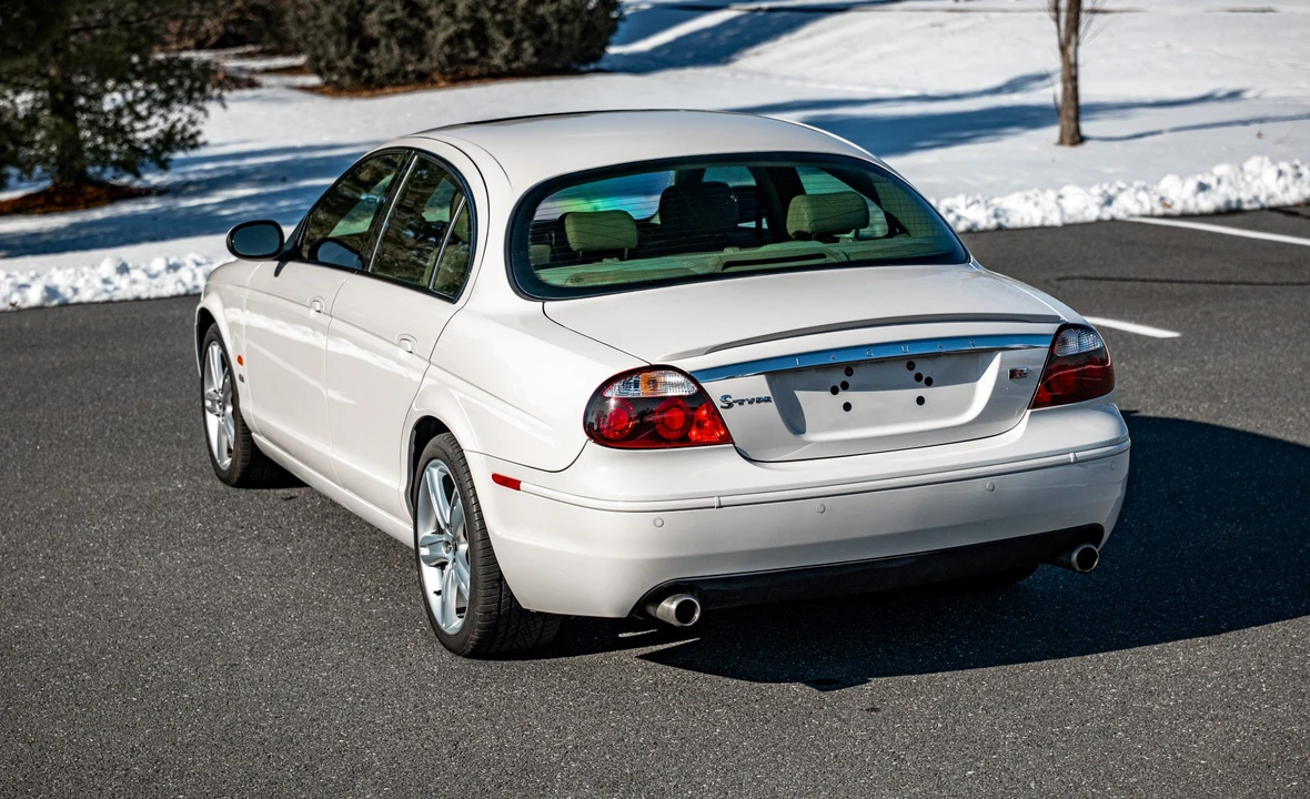 2006 Jaguar S-Type 2nd Gen - Image 11 of 31