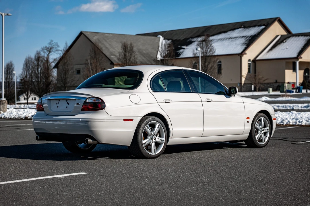 2006 Jaguar S-Type 2nd Gen - Image 17 of 31