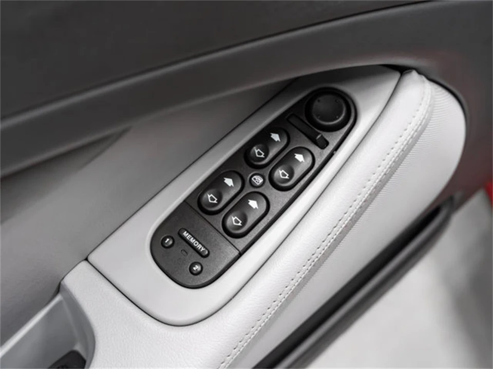 2006 Jaguar S-Type 2nd Gen - Image 27 of 31