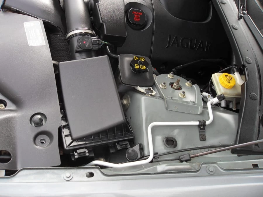2006 Jaguar S-Type 2nd Gen - Image 26 of 31