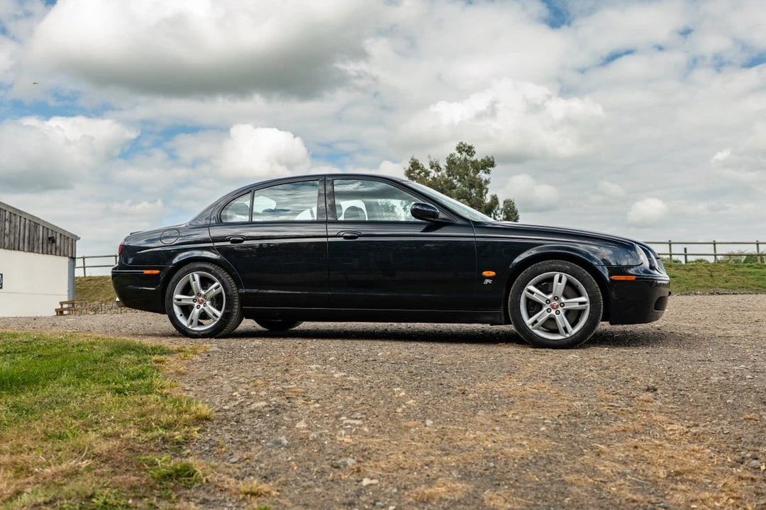 2006 Jaguar S-Type 2nd Gen - Image 17 of 31