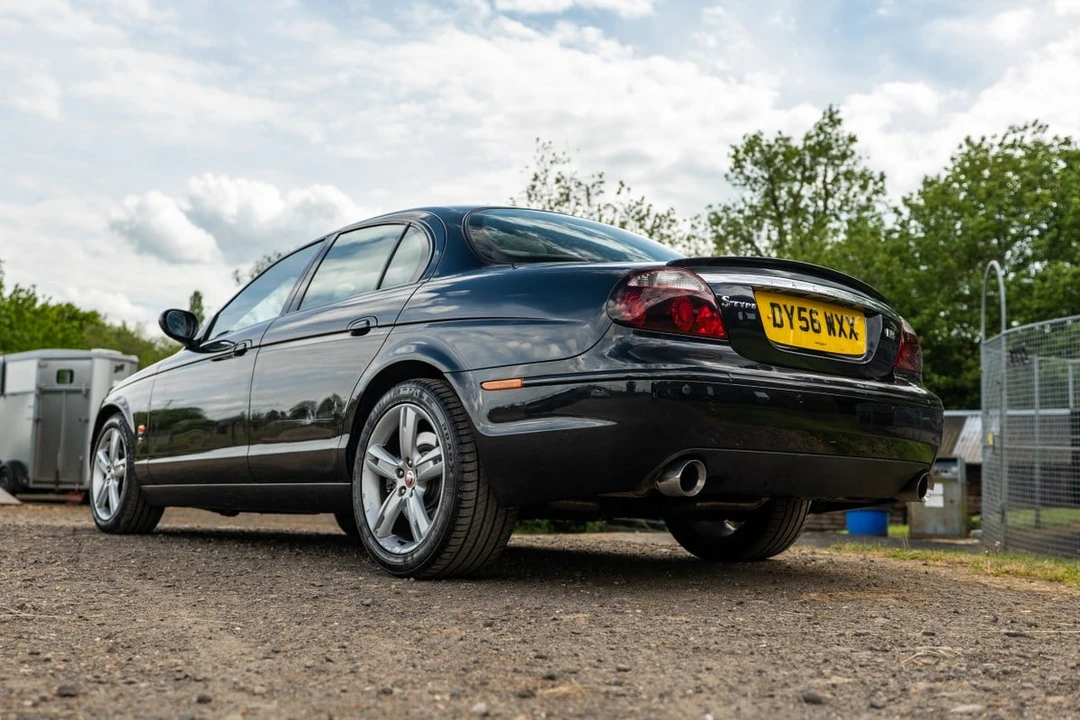 2006 Jaguar S-Type 2nd Gen - Image 25 of 31