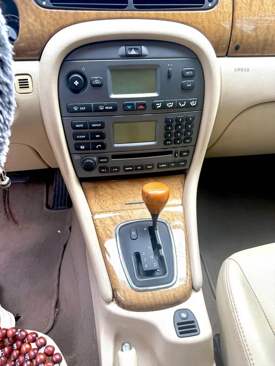 2006 Jaguar X-Type - Image 13 of 16