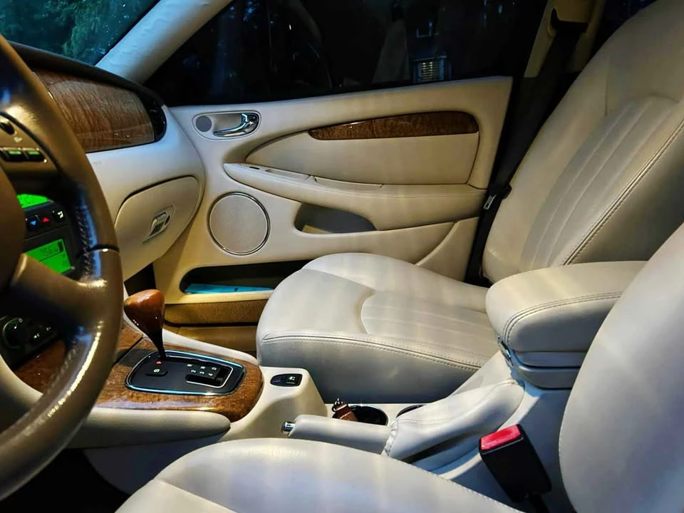 2006 Jaguar X-Type - Image 5 of 10