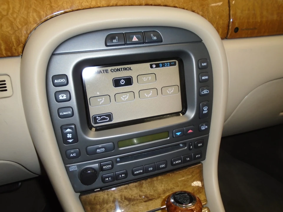 2006 Jaguar X-Type - Image 23 of 31