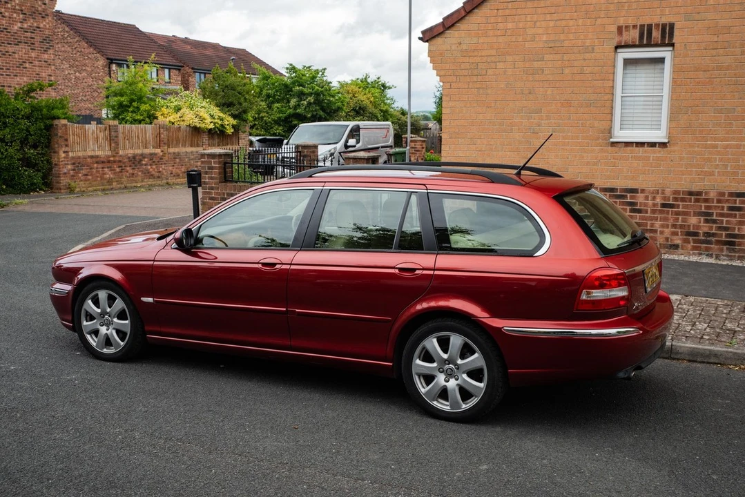2006 Jaguar X-Type - Image 10 of 30