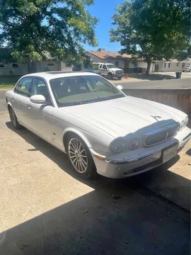 2006 Jaguar XJ XJ8 L Sedan 4D