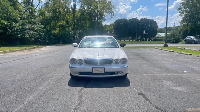2006 Jaguar XJ XJ8 Sedan 4D