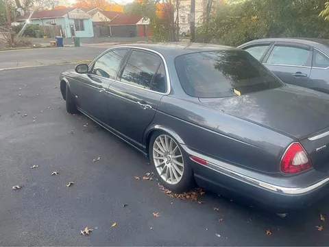 2006 Jaguar XJ8 Sedan