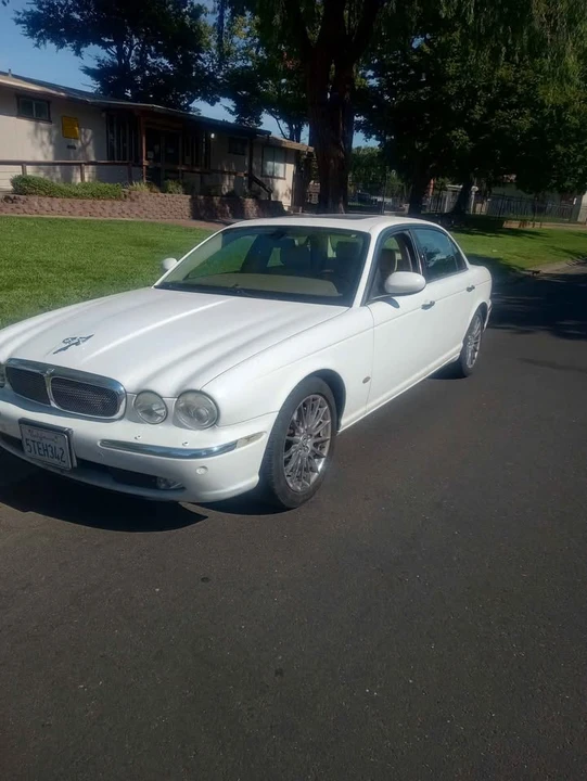 2006 Jaguar XJ Series 4 - Image 2 of 6