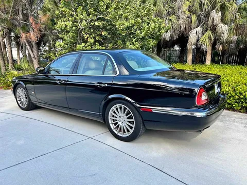 2006 Jaguar XJ8 Sedan