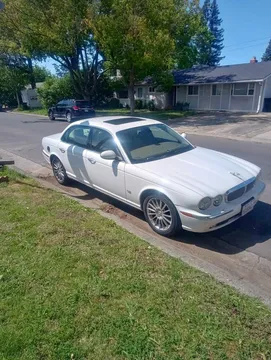 2006 Jaguar XJ8 Sedan