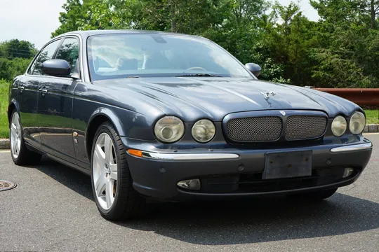 2006 Jaguar XJR
