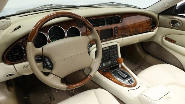 2006 Jaguar X100 XK8 - Image 2 of 12