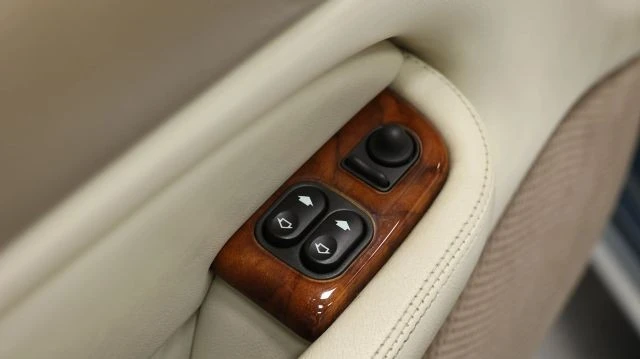 2006 Jaguar X100 XK8 - Image 10 of 12