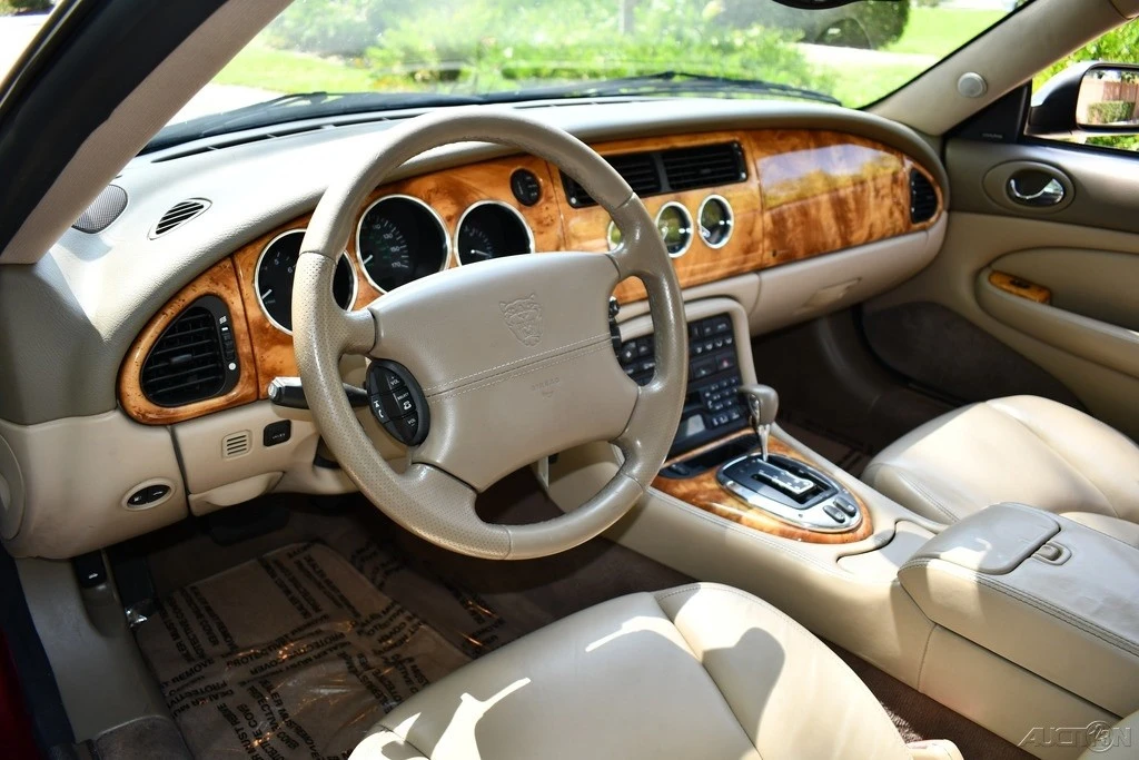 2006 Jaguar X100 XK8 - Image 12 of 24