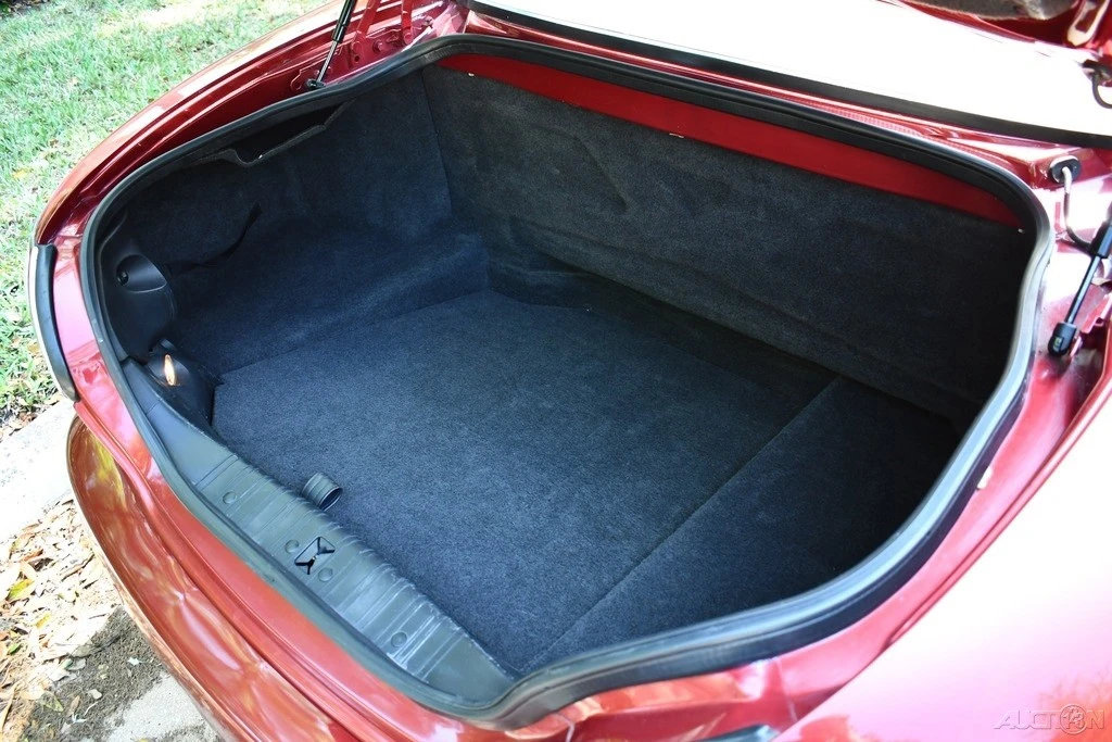 2006 Jaguar X100 XK8 - Image 10 of 21