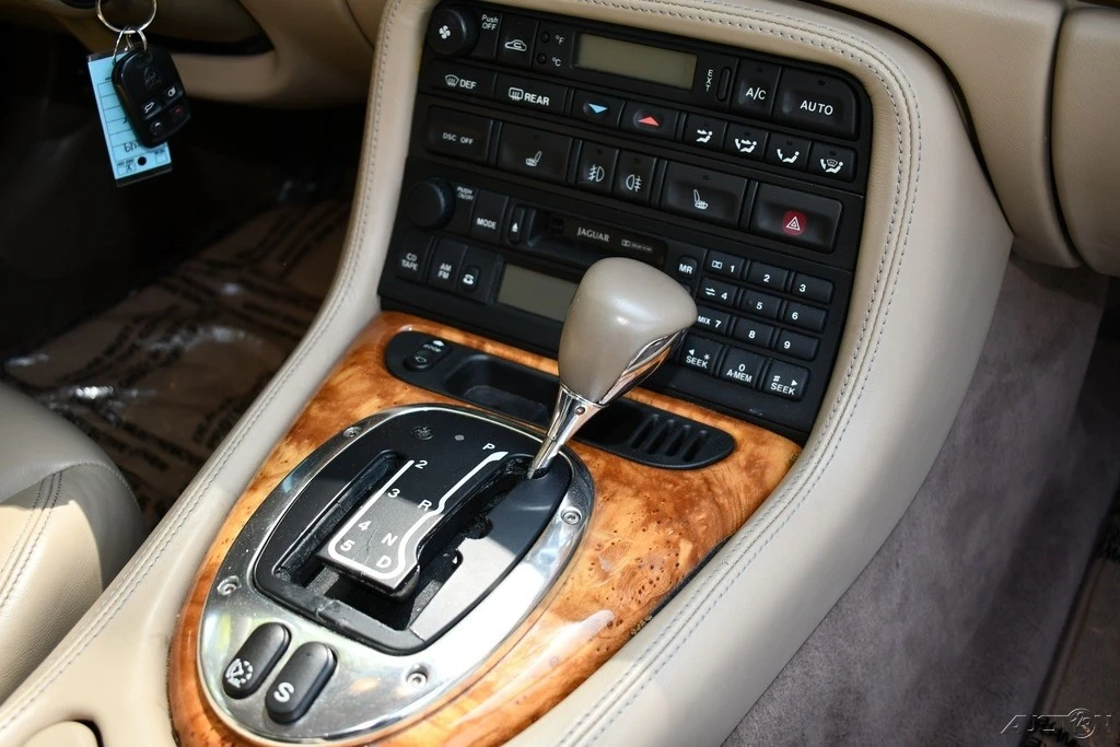 2006 Jaguar X100 XK8 - Image 19 of 21