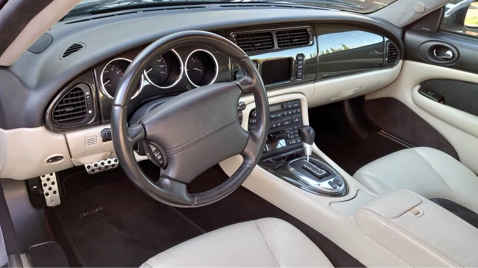 2006 Jaguar X100 XK8 - Image 7 of 8