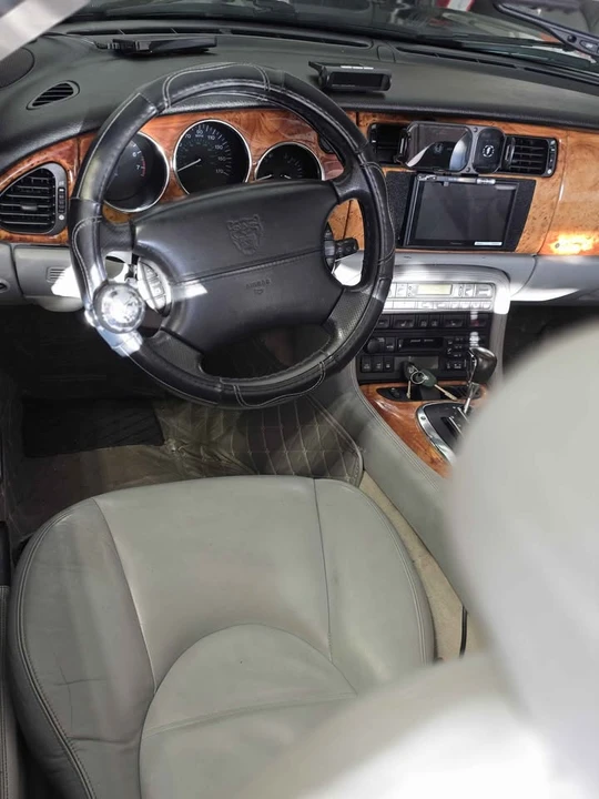 2006 Jaguar X100 XK8 - Image 14 of 20