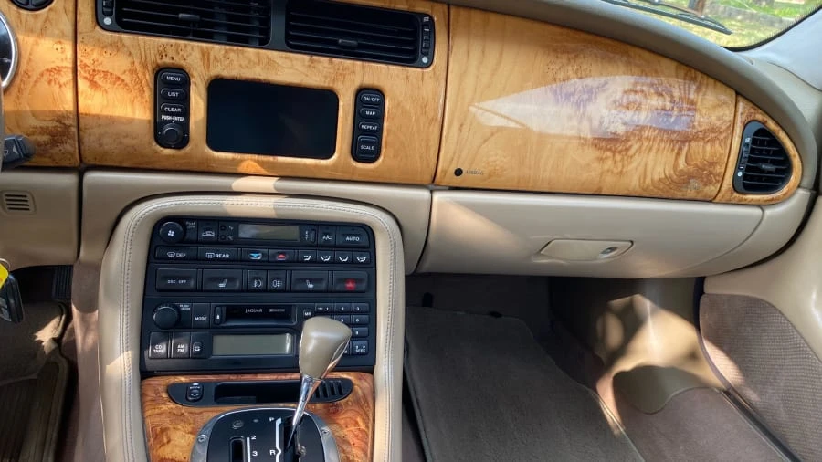 2006 Jaguar X100 XK8 - Image 7 of 14